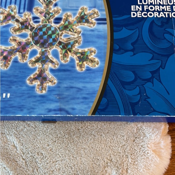 Large 20” rope light snowflake - Picture 3 of 5